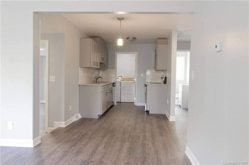 Property image 4 at 834 Wilbrown Circle, Charlotte, NC 28217