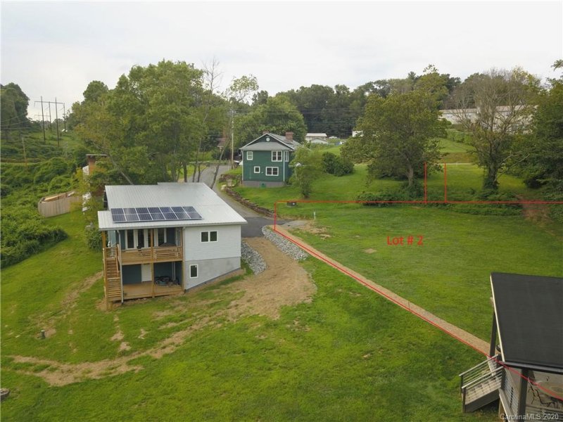 Property image 3 at 16 N Belgium Lane, Asheville, NC 28806