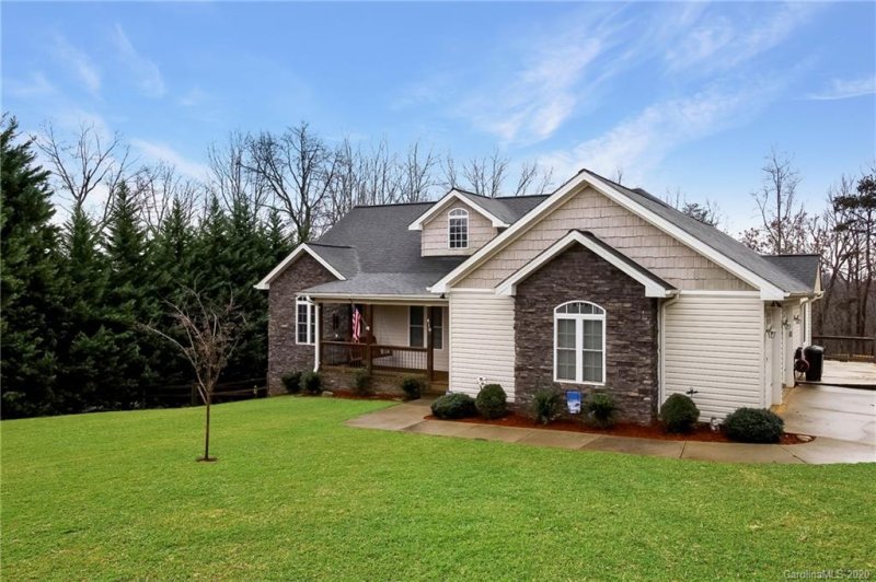 Property image 2 at 410 Timberland Drive, Marion, NC 28752