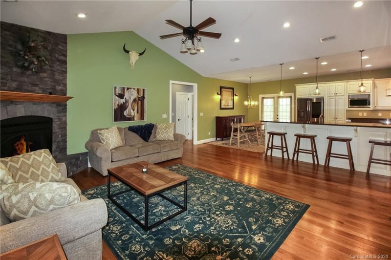 Property image 3 at 410 Timberland Drive, Marion, NC 28752