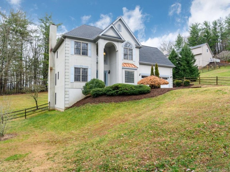 Property image 3 at 203 Weston Way, Asheville, NC 28803