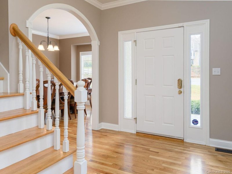 Property image 4 at 203 Weston Way, Asheville, NC 28803