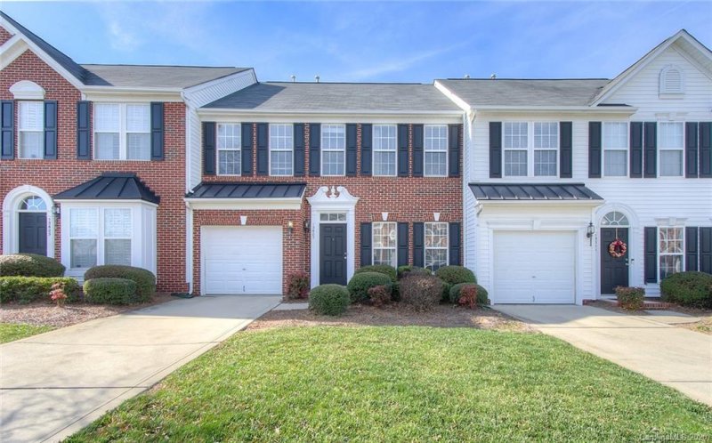 Property image 2 at 13607 Chester Lane, Charlotte, NC 28273