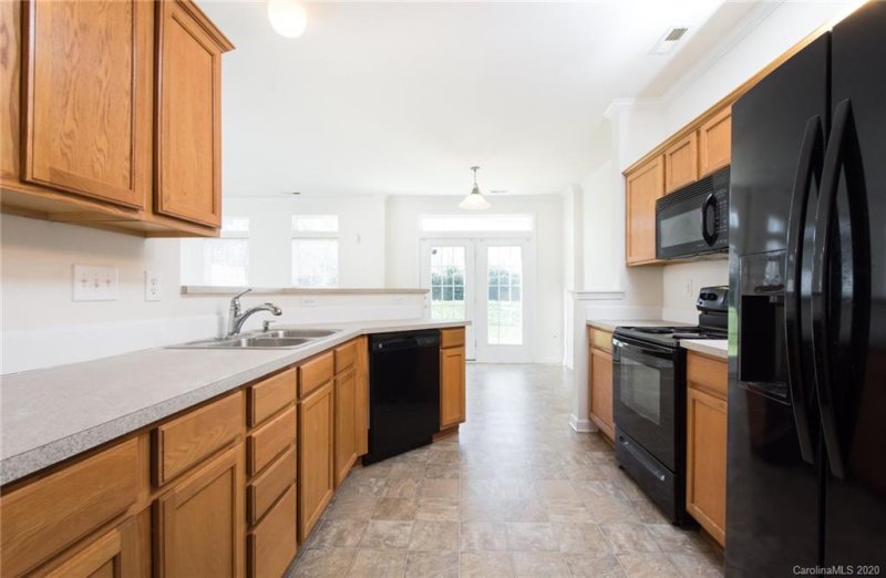 Property image 3 at 13607 Chester Lane, Charlotte, NC 28273