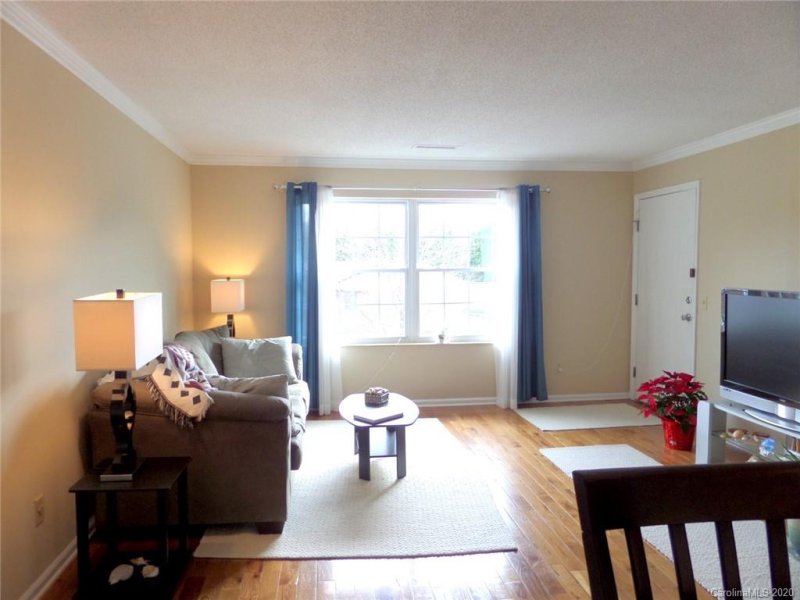 Property image 4 at 28 Capri Lane, Hendersonville, NC 28791