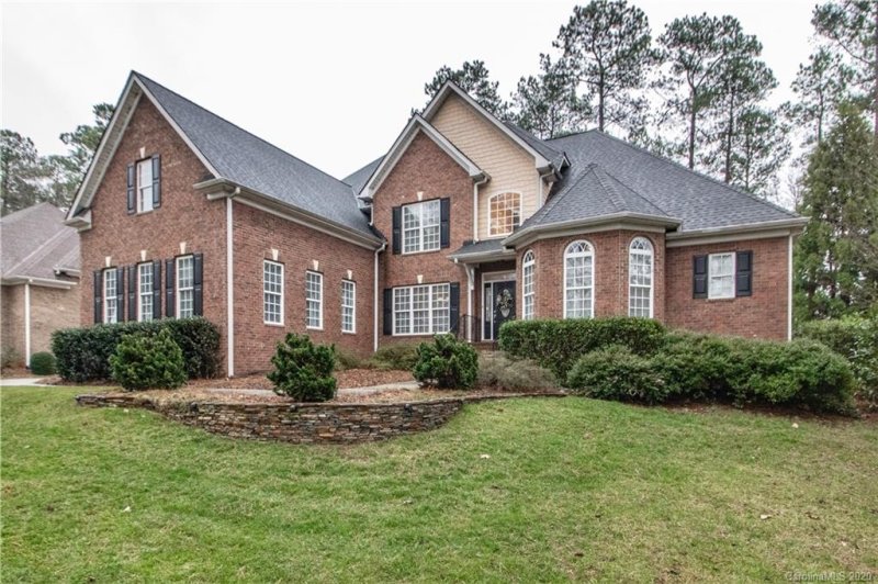 Property image 2 at 354 Riverwood Road, Mooresville, NC 28117