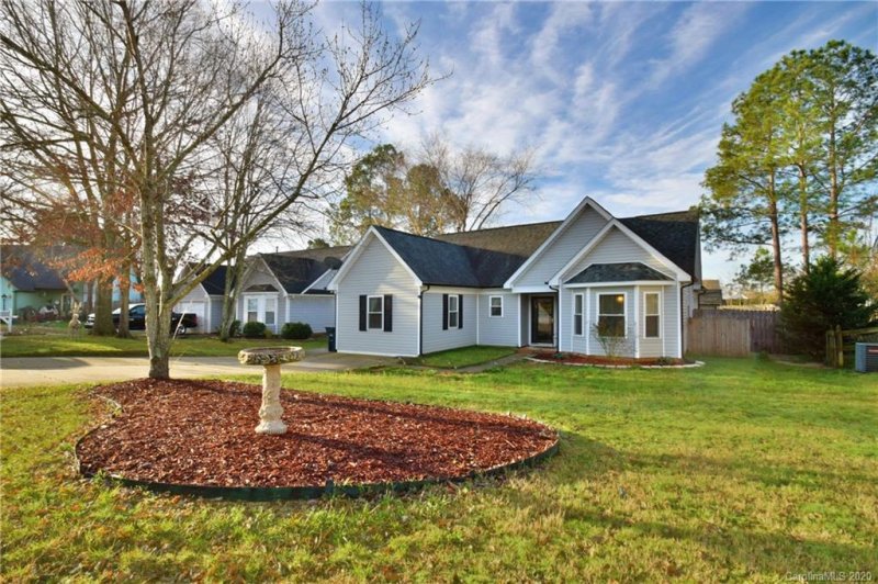 4905 Morning Dew Lane