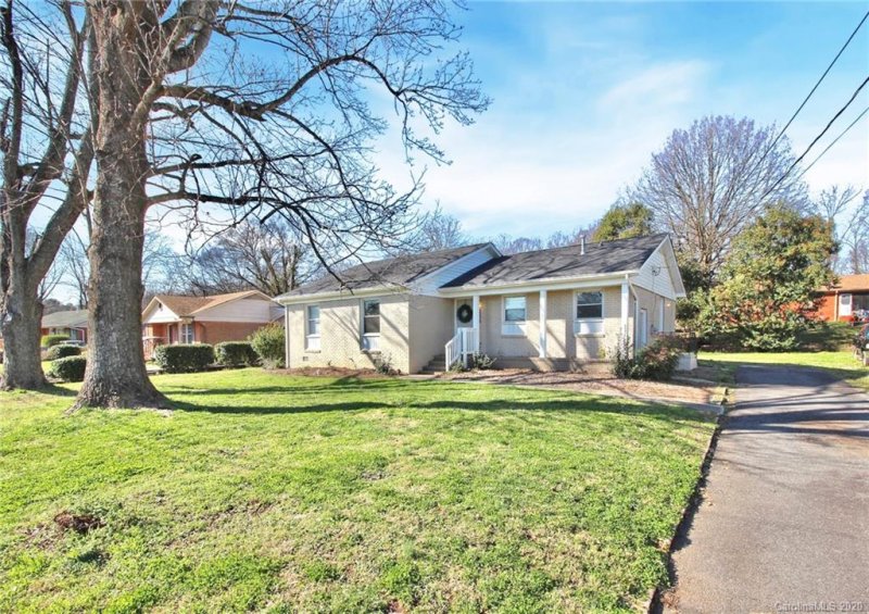 Property image 3 at 5339 Evanshire Drive, Charlotte, NC 28216