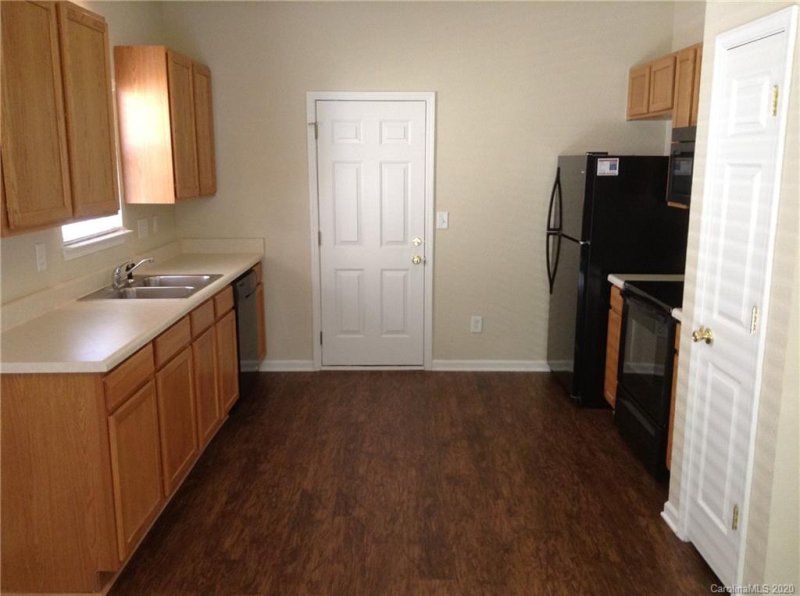 Property image 3 at 8425 Newfane Road, Charlotte, NC 28269