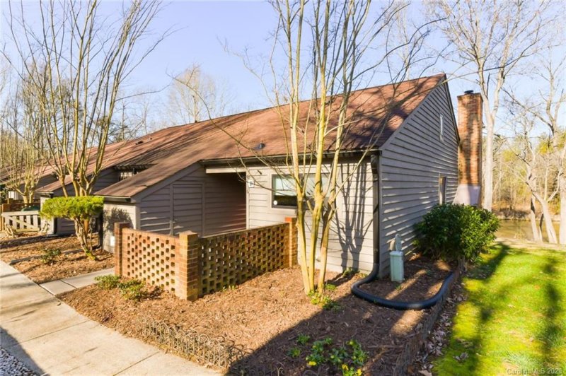 Property image 3 at 4136 Charlotte Highway, Lake Wylie, SC 29710