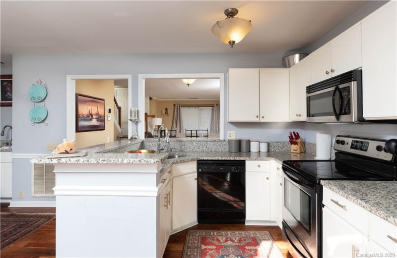 Property image 4 at 7204 Meeting Street, Charlotte, NC 28210