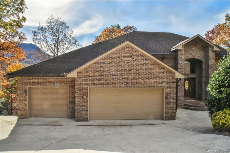 Property image 3 at 19 Timber Park Drive, Black Mountain, NC 28711