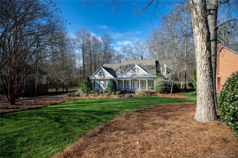 2100 Cavendale Drive