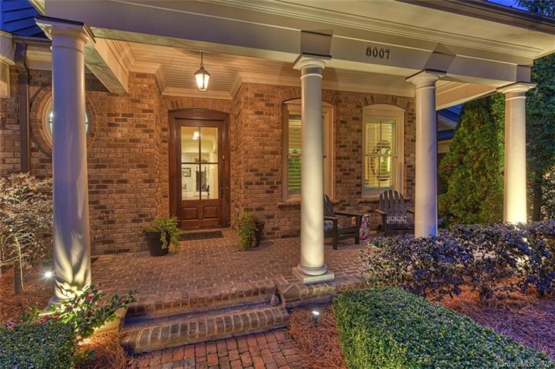 Property image 3 at 8007 Vanderhorn Lane, Charlotte, NC 28226