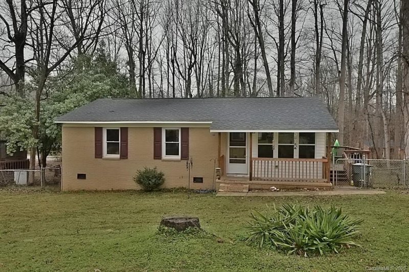 Property image 2 at 126 Valley Road, York, SC 29745