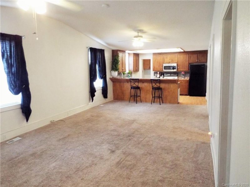 Property image 2 at 27 Maple Avenue, Gastonia, NC 28054