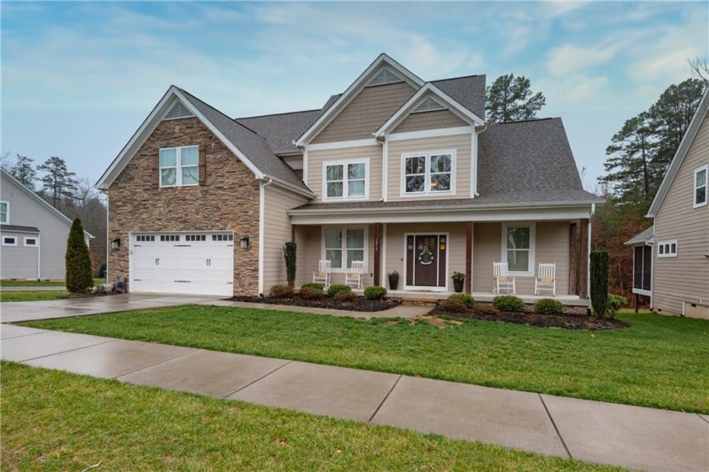 Property image 3 at 1210 Ne 39th Avenue, Hickory, NC 28601