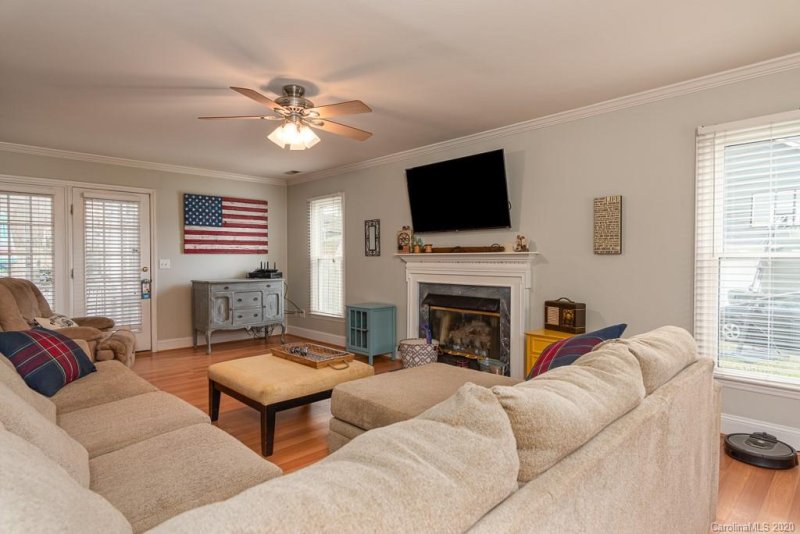 Property image 4 at 20512 Willow Pond Road, Cornelius, NC 28031