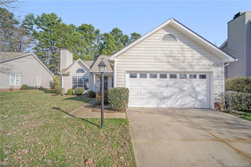 4000 Huntmeadow Drive