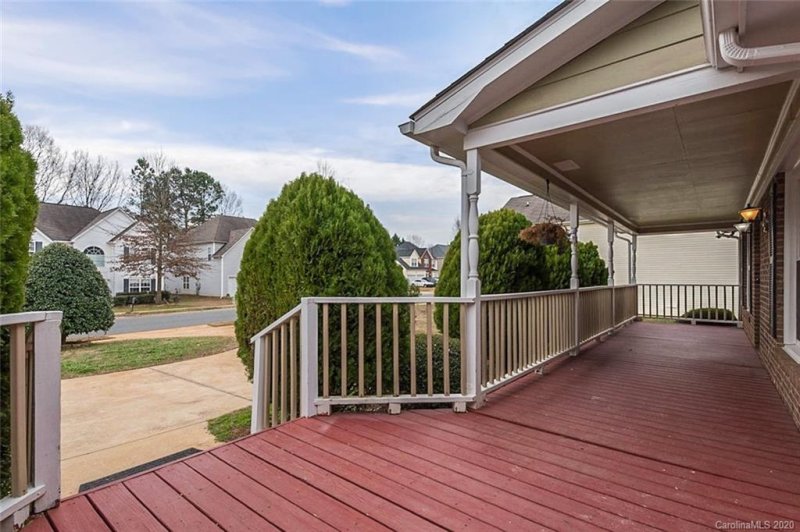 Property image 5 at 3715 Pauline Lane, Charlotte, NC 28216