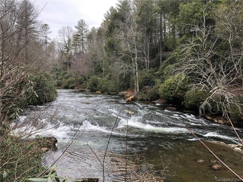 Property image 2 at 43 Deerwood Court, Sapphire, NC 28774