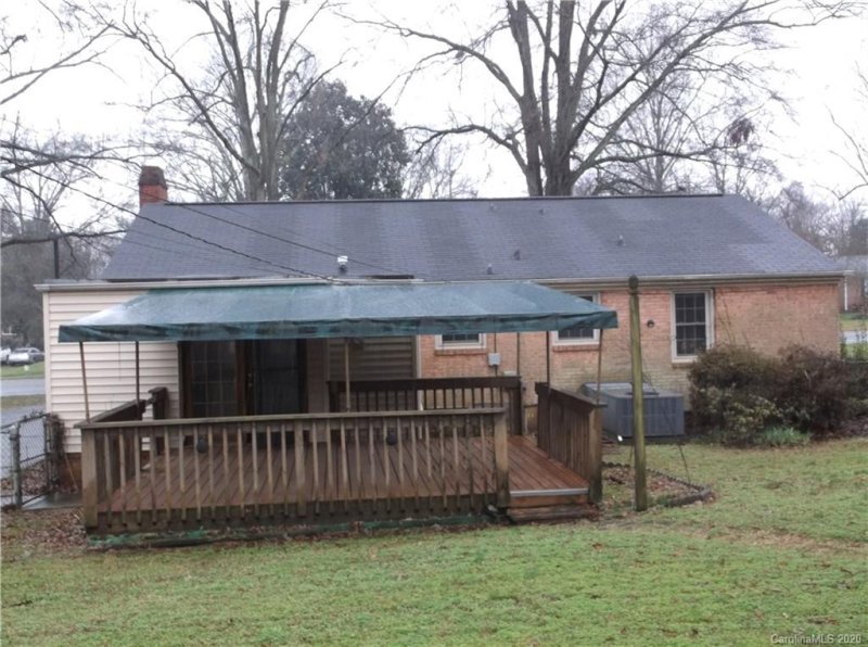 Property image 3 at 237 Seneca Place, Charlotte, NC 28210