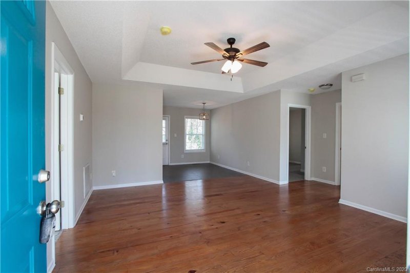 Property image 3 at 1053 Marietta Street, Charlotte, NC 28214