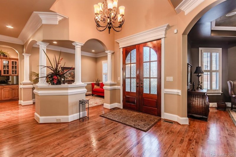 Property image 2 at 9003 Caliterra Drive, Matthews, NC 28104