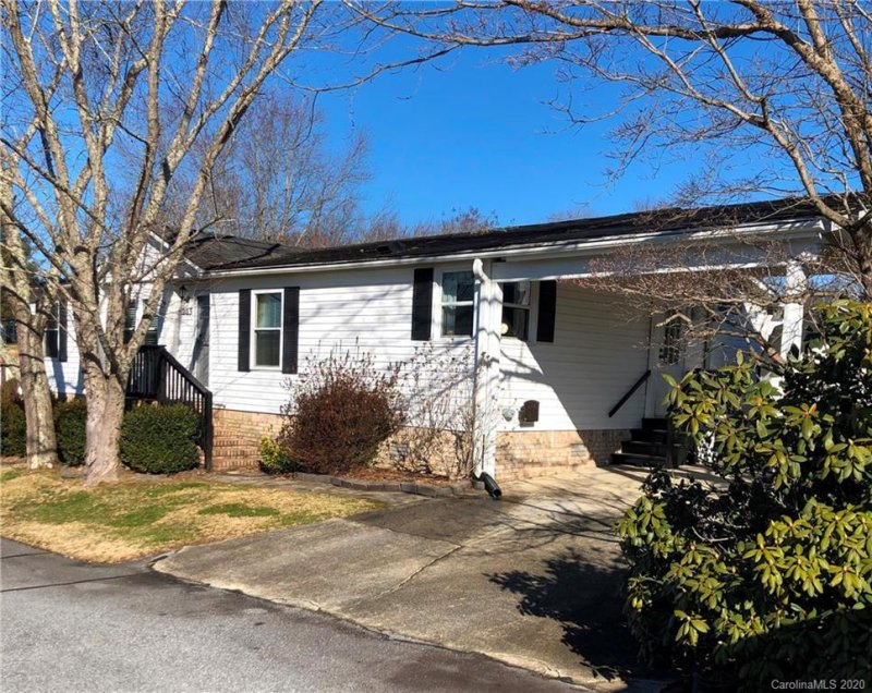 203 Cranbrook Circle