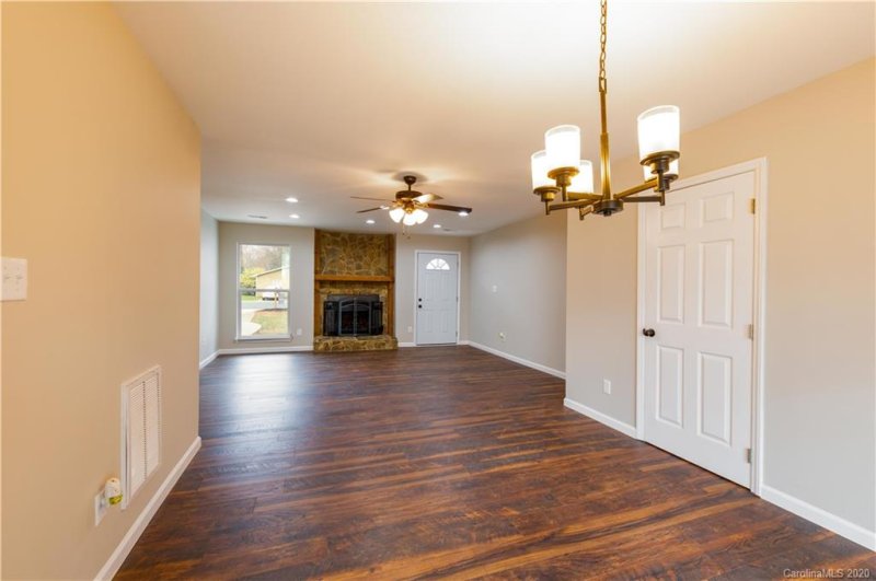 Property image 3 at 4626 Butterwick Lane, Charlotte, NC 28212