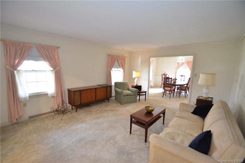 Property image 3 at 512 Berkshire Drive, Statesville, NC 28677