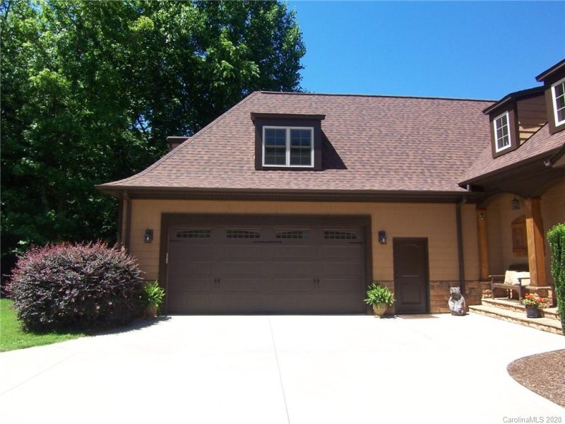 Property image 3 at 401 Yorkfield Drive, Shelby, NC 28150