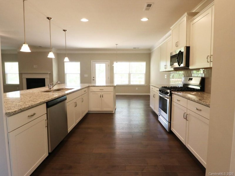 Property image 4 at 157 Sierra Chase Drive, Statesville, NC 28677