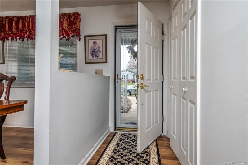 Property image 3 at 120 Derbyshire Drive, Hendersonville, NC 28792