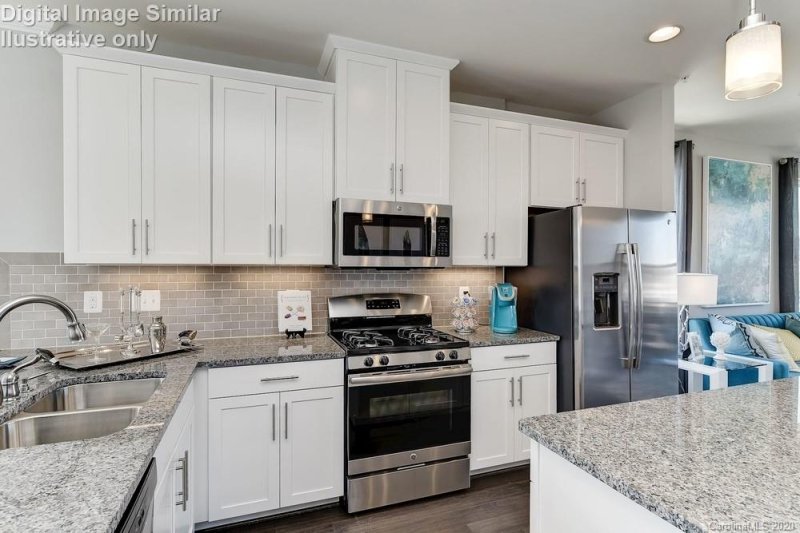 Property image 3 at 436 E 16th Street, Charlotte, NC 28206