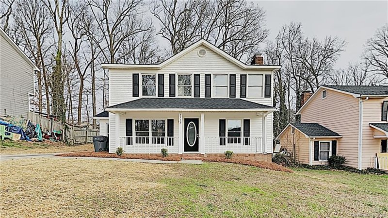 Property image 2 at 7315 Lockmont Drive, Charlotte, NC 28212