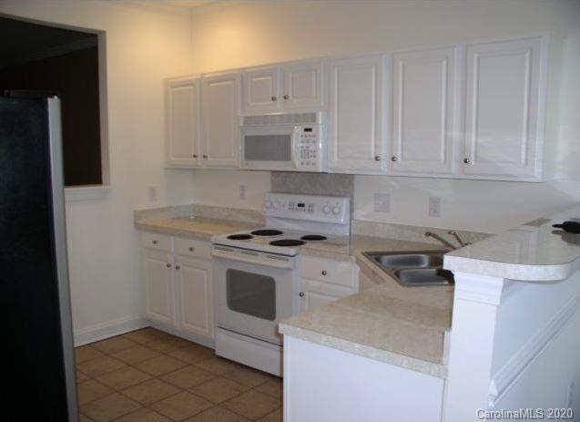 Property image 4 at 2438 Ryerson Court, Charlotte, NC 28213