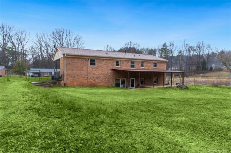 Property image 5 at 106 Fairway Drive, Belmont, NC 28012