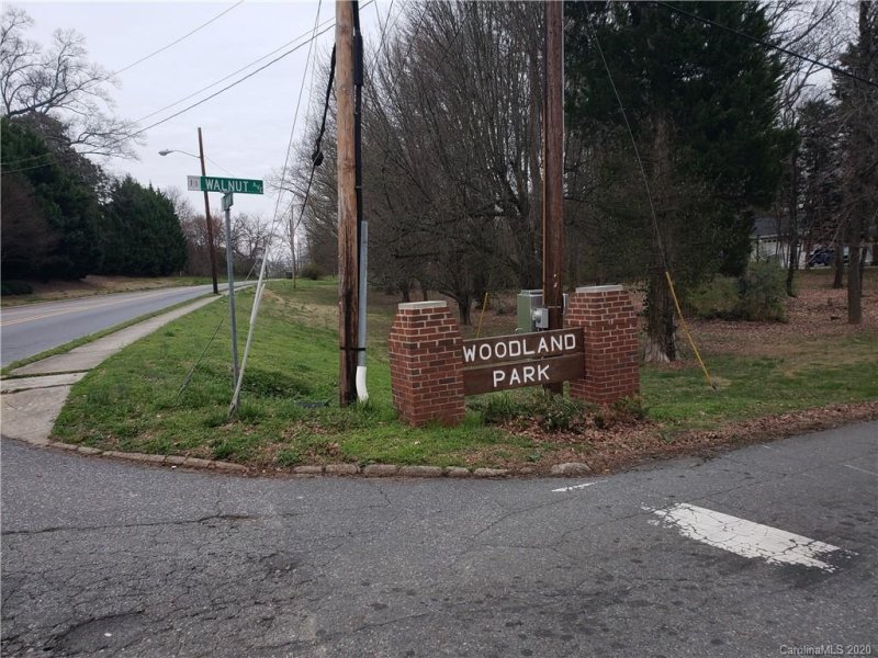 Property image 2 at 218 Walnut Avenue, Mount Holly, NC 28120