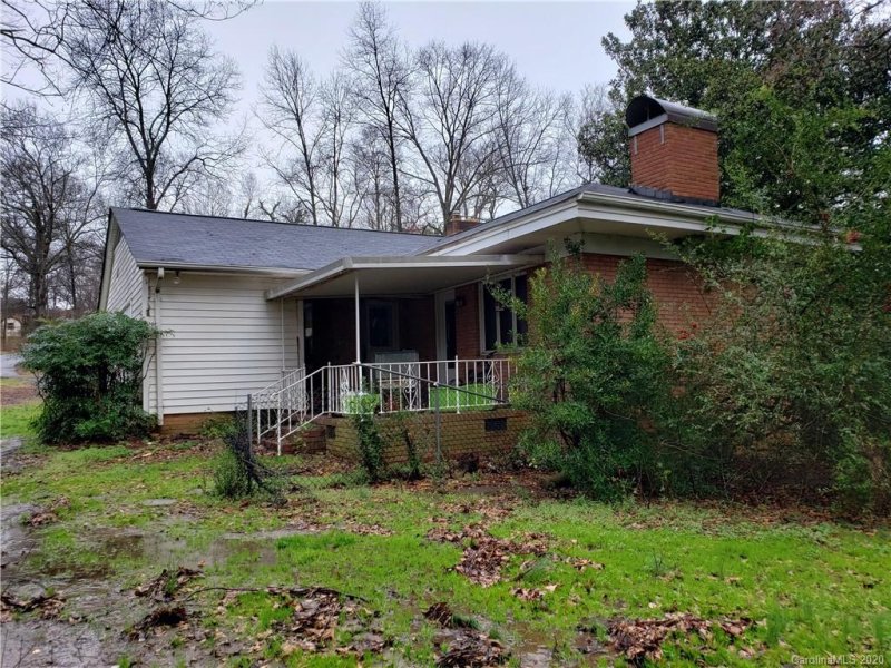 Property image 5 at 218 Walnut Avenue, Mount Holly, NC 28120