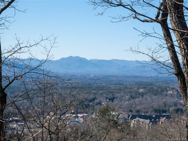 Property image 5 at 64 Giffords Lane, Asheville, NC 28803