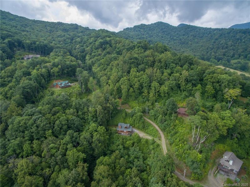 Property image 4 at 307 Appaloosa Trail, Burnsville, NC 28714