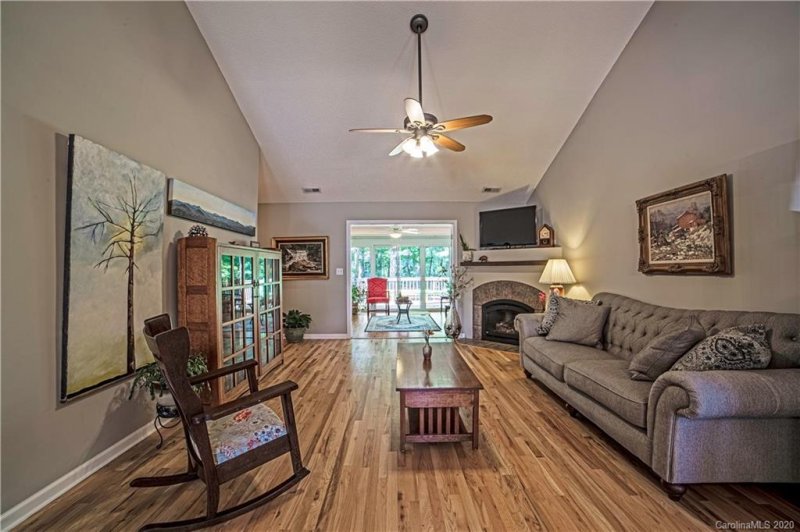 Property image 2 at 210 Colonel Holcombe Place, Candler, NC 28715