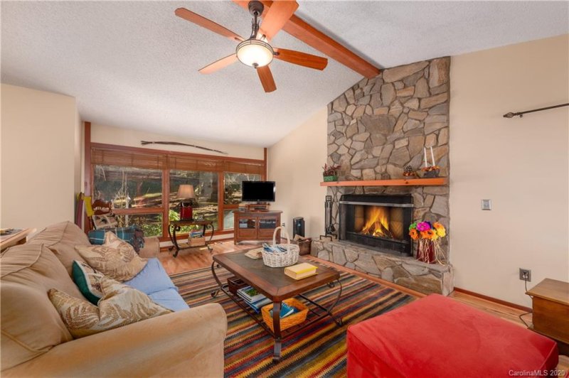 Property image 3 at 254 Chestnut Walk Drive, Waynesville, NC 28786