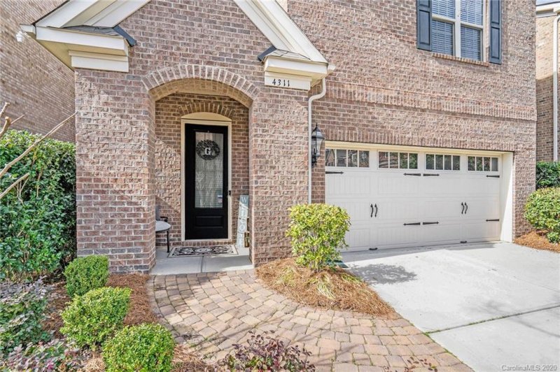 Property image 3 at 4311 Sheffield Park Avenue, Charlotte, NC 28211
