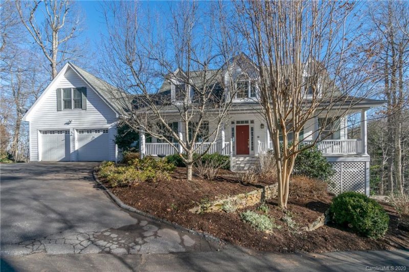 Property image 3 at 512 Claremont Drive, Flat Rock, NC 28731