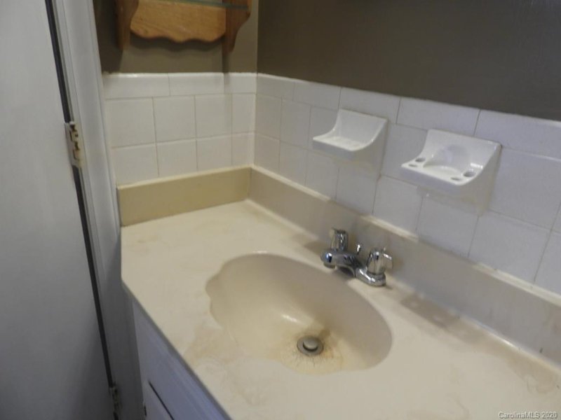 Property image 2 at 111 Tremont Terrace, Bessemer City, NC 28016