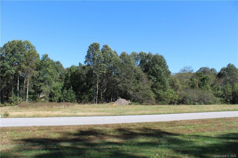 574 Skytop Farm Lane