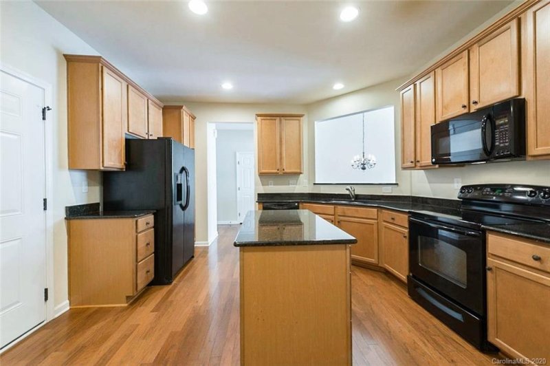 Property image 2 at 130 Inlet Point Drive, Tega Cay, SC 29708