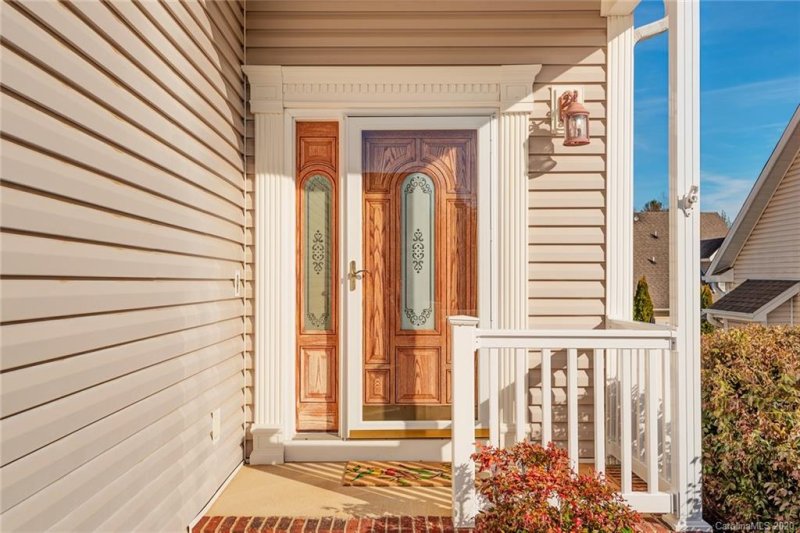 Property image 3 at 17 Flowering Cherry Drive, Asheville, NC 28805